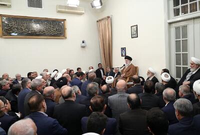 رهبر انقلاب: به طرف مقابل خیلی بدبین هستیم