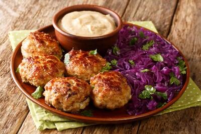 طرز تهیه فریکادله آلمانی | کتلت گوشتی خوشمزه با طعم اصیل و دستور ساده خانگی