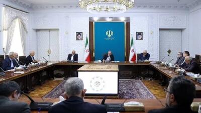 مدیریت کاستی‌ها در عرصه عرضه و کنترل تقاضا و مصرف را هم‌زمان دنبال می‌کنیم