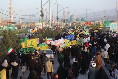 راهپیمایی عظیم «أنا علی العهد»در قم؛ طنین مرگ بر صهیون و القدس لنا