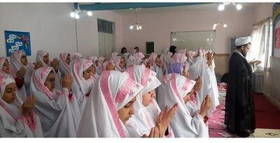 مدارسی که به نماز اهمیت می‌دهند، اضطراب کمتری دارند