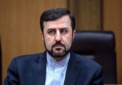 ماجرای خودکار طلا غریب آبادی چه بود؟ | شایعه خودکار طلا و واکنش تند سفیر ایران در عمان