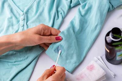 راهکارهای پاک کردن لکه‌های خشک شده ؛ چگونه غلط گیر خشک شده را پاک کنیم ؟