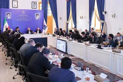 رئیس جمهور سرزده از وزارت ارتباطات بازدید کرد