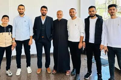 خداحافظی پدر با همه پسران شهیدش