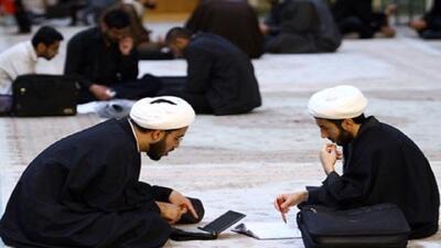 طلاب در تنگنای معیشت؛ مبلغان دین درسایه فراموشی