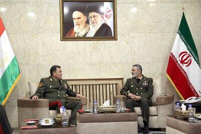 وزیر دفاع تاجیکستان با فرمانده کل ارتش دیدار کرد