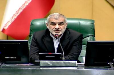 نیکزاد: رهبری انقلاب زمین بازی را برای کل جهان مشخص می‌کنند
