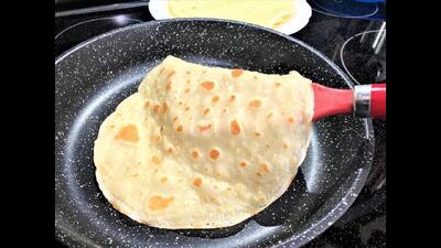 طرز تهیه نان لواش بدون وردنه، بدون خمیر مایه در ماهیتابه