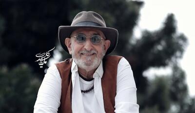 قابی عاشقانه؛ بوسه فرهاد آئیش بر دستان همسرش!