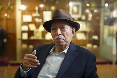 ببینید/ سخنان بغض آلود علی نصیریان در جمع دانشجویان