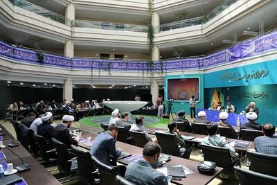 پناهیان: با اسلام فردی نمی‌توان جهاد تبیین را محقق کرد/ هیأتی‌ها دچار سطحی نگری نشوند
