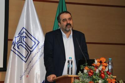  دانشجویان میهن پرستی را در خود تقویت کنند