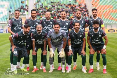 پوستر جالب ذوب آهن در حمایت از حفظ آثار باستانی - پارس فوتبال