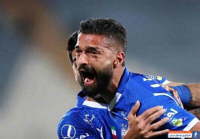 مجوز موقت آرمین سهرابیان مدافع استقلال ٢ روز پیش تمام شد!