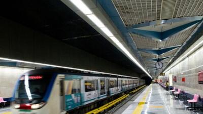 تعطیلی موقت چند ایستگاه خط یک متروی تهران همزمان با مراسم روز ارتش