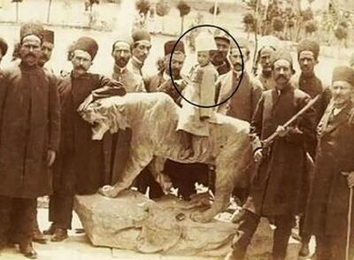 روایتی جالب؛  تنها پسر ستارخان نام‌خانوادگی‌اش را تغییر داده!
