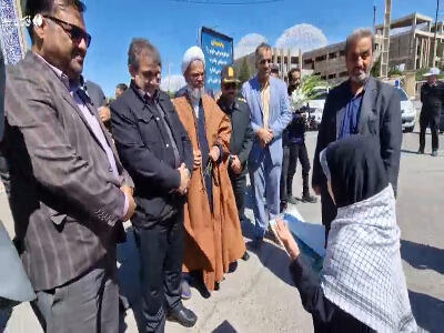 ادای احترام استاندار سمنان به شهدای دامغان