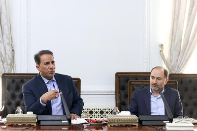 عکس/ حضور حاشیه ساز «مهدی جهانگیری» در نهاد ریاست جمهوی