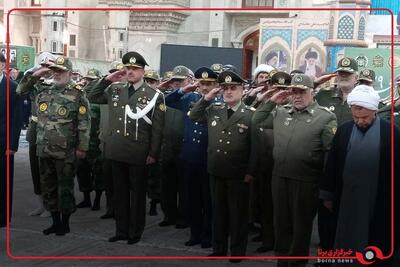 تجدید میثاق جمعی از فرماندهان و کارکنان ارتش با آرمان‌های بنیان‌گذار انقلاب