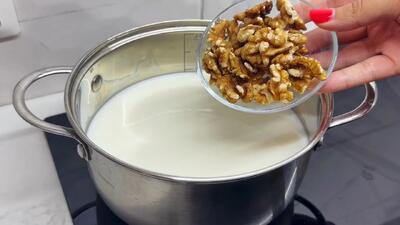 فقط گردو را به شیر اضافه کنید ! طرز تهیه پنیر گردویی سنتی برای صبحانه
