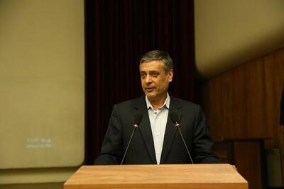 انتقاد از بی‌توجهی به بخش خصوصی در حکمرانی اقتصادی/ لزوم برنامه‌ریزی برای دوران پسامعدن