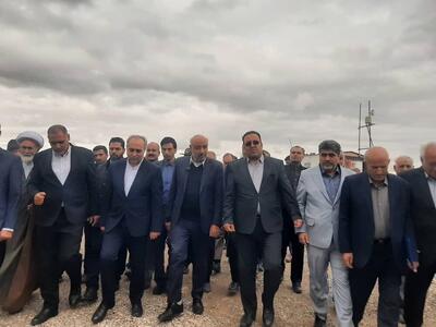 کلنگ‌زنی هنرستان دخترانه هدف در شهر مهربان با حضور وزیر کار