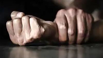 دست‌درازی هولناک چند مرد به زن مسافر در اتاقش