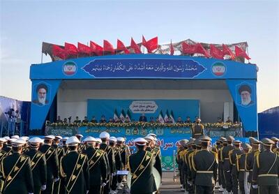 پهپادهای شناسایی، تهاجمی و انتحاری ارتش به نمایش درآمدند