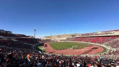 شور و حال دختران پرسپولیسی روی سکوهای آزادی