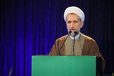 ارتش با تقدیم ۴۸ هزار شهید وفاداری خود را به انقلاب ثابت کرده است