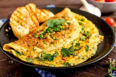 طرز تهیه املت ورمیشل ترکیه‌ ای؛ صبحانه‌ای خوشمزه و متفاوت!