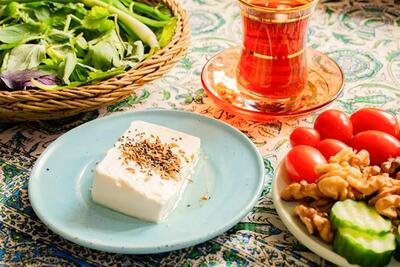 تغذیه طلایی دانش‌آموزان: صبحانه و میان‌وعده‌های زنگ تفریح