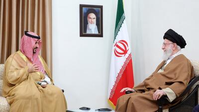مقام معظم رهبر ی به وزیر دفاع عربستان سعودی چه گفت؟ تأکید بر منافع مشترک و مقابله با تفرقه