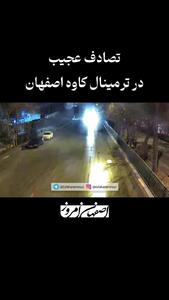 وقتی راننده پراید کنترل خودرو را از دست داد؛ لحظه برخورد شدید با نرده‌های کنار جاده در اصفهان