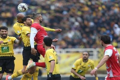 پرسپولیس به دنبال انتقام از سپاهان با حضور بانوان | تلاش تراکتور برای حفظ صدرنشینی