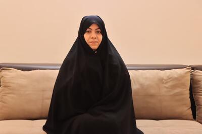 نویسندگی با چیزی غیر از عشق مسیر نیست