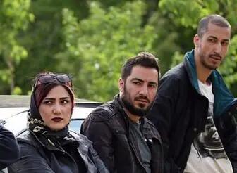 نوید محمدزاده و بهرام افشاری در کنار طرفدارانشان در آمریکا - آینه فردا