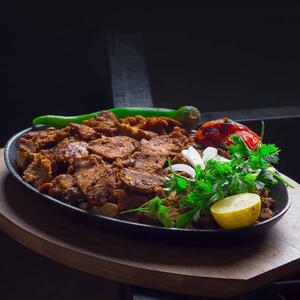 طرز تهیه اسکندر کباب ترکیه‌ای خوشمزه