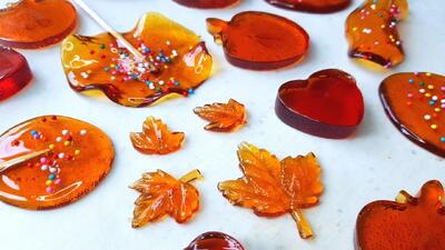 طرز تهیه آبنبات چوبی (لولی پاپ) خانگی، طعم نوستالژی کودکی در دستان شما