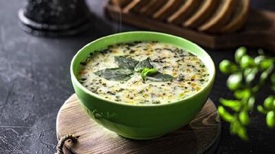 طرز تهیه سوپ گشنیز تبریزی، یک لذت متفاوت!