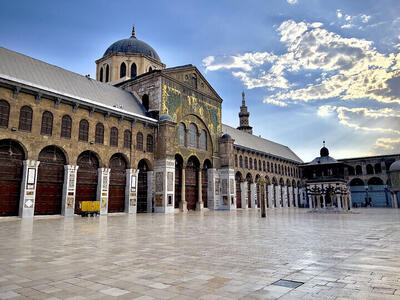 جنجال در مسجد اموی در پی تفکیک جنسیتی