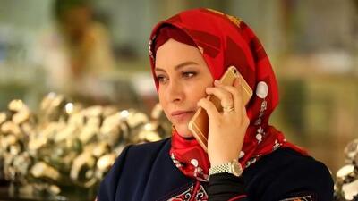 دکوراسیون شیک خانه فریبا نادری عروس حشمت فردوس در سریال ستایش / از دیوارکوب های خاص کوزه عتیقه