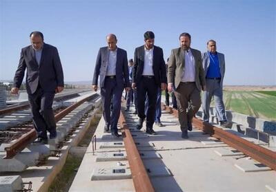 بازدید معاون وزیر راه از پروژه‌های مسکن شهر بهارستان - تسنیم