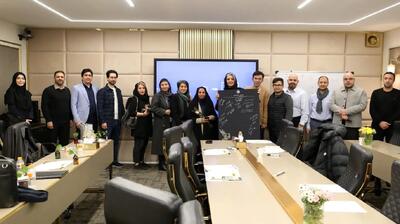 دوره رهبری مدرسه کسب و کار ماهان همراه مدیران کارآفرین