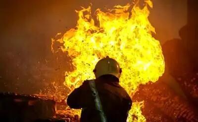آتش‌سوزی در محل ضایعات کارخانه پلاستیک‌زنی/ حادثه تلفات جانی نداشت