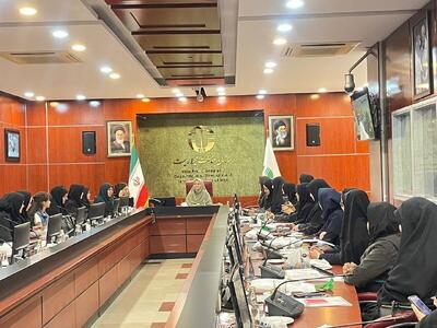 نقش آموزش زنان در اجرای فعالیت‌های محیط زیستی