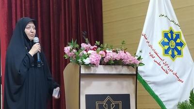 زبان فارسی فضایی برای انسجام ملی اقوام و فرهنگ‌های مردم ایران است
