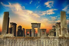 ماجرای جدا شدن دیواره شمالی تخت جمشید چیست؟