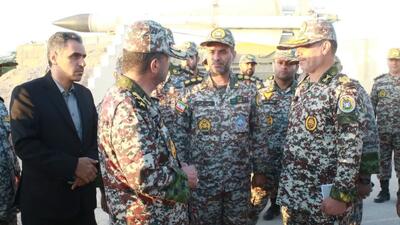 بازدید فرمانده قرارگاه پدافند کشور از منطقه پدافندی جنوب